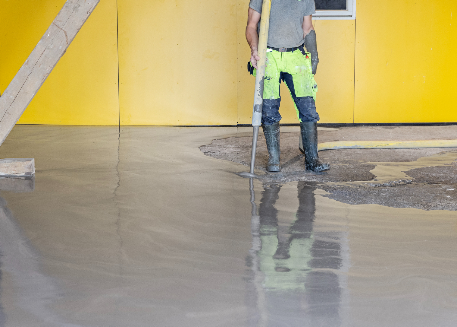 Mapei industrigulv i lagerhall